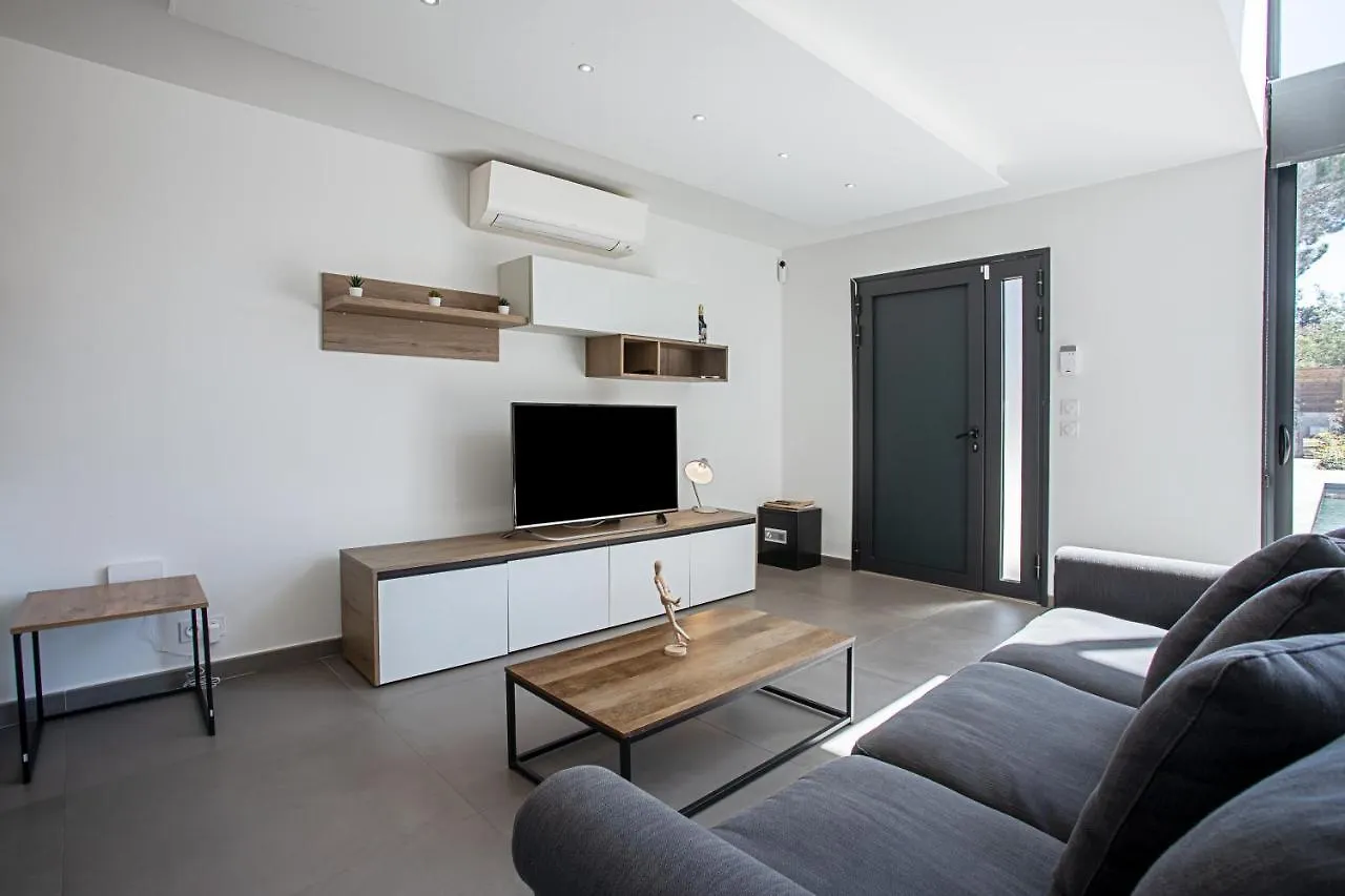 Villa Ryx Avec Piscine Grimaud