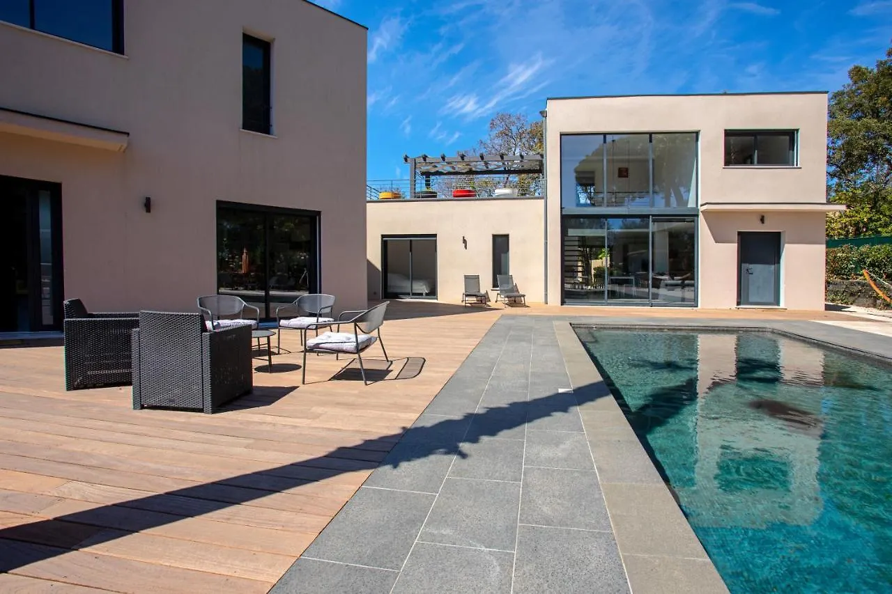 Villa Ryx Avec Piscine Grimaud