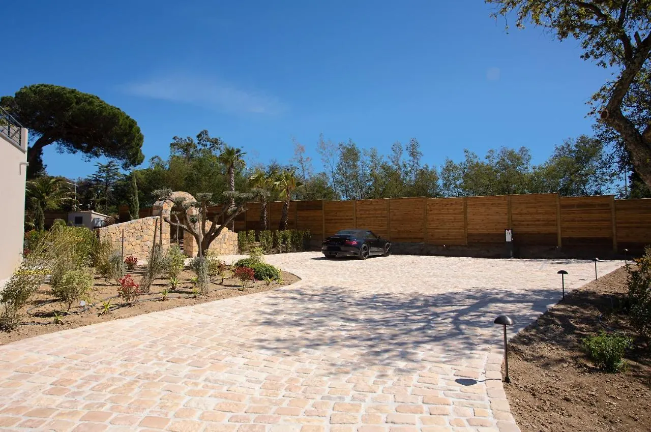 Villa Ryx Avec Piscine Grimaud Frankreich