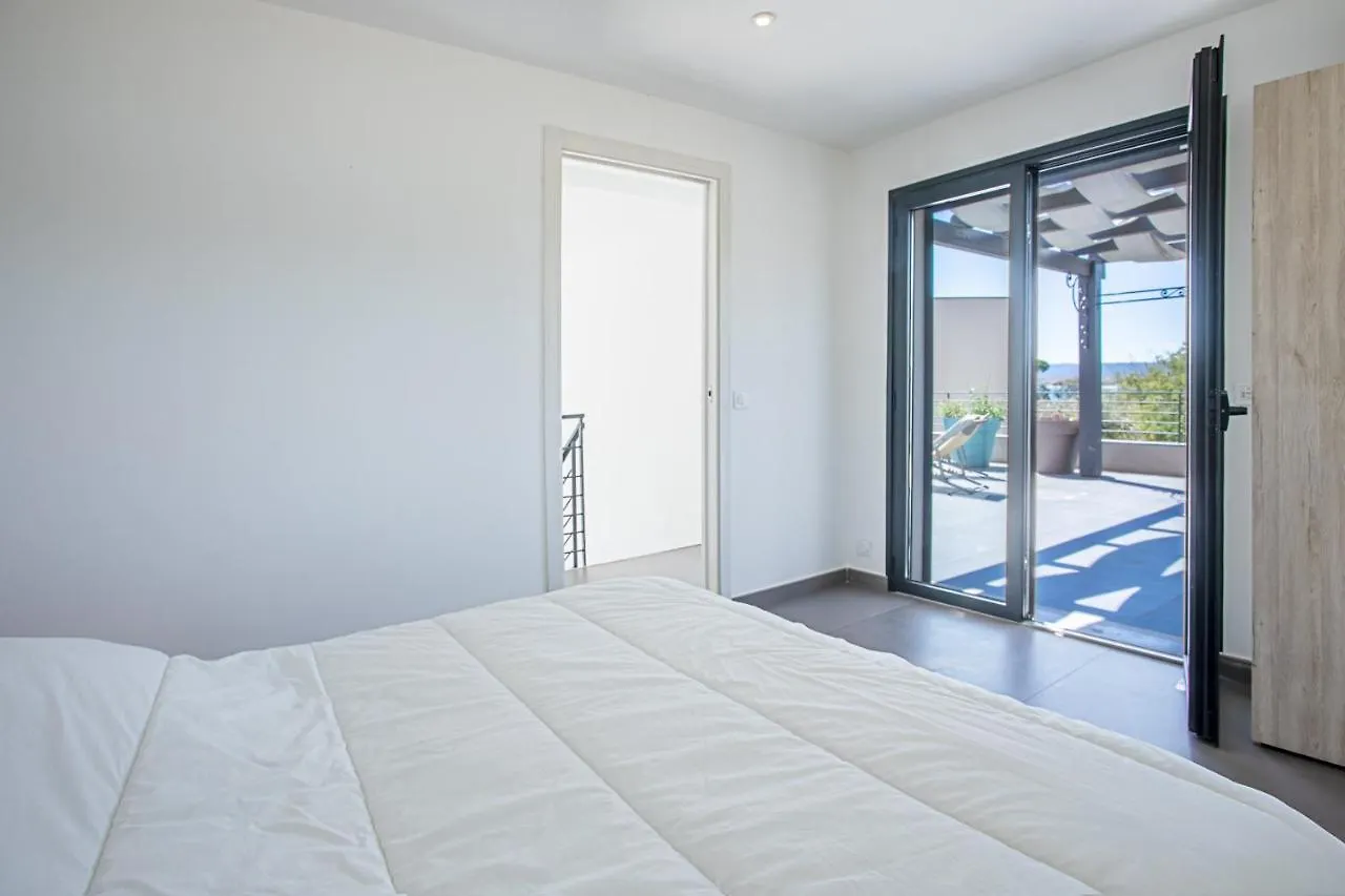 Villa Ryx Avec Piscine Grimaud